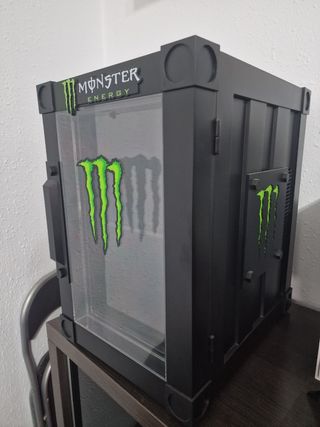 Nevera Monster Energy