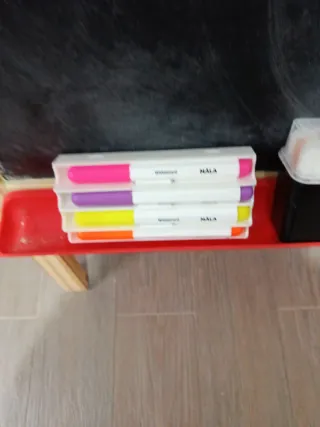 Pizarra infantil con rollo de papel