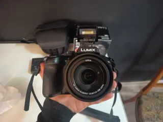 Cámara Panasonic Lumix FZ330 4K