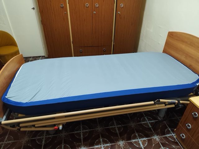 Cama articulada eléctrica