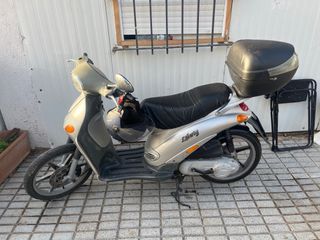 Piaggio 49cc Plata