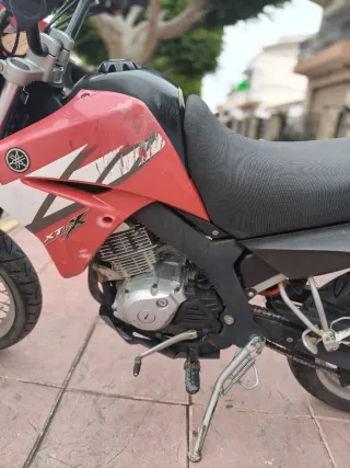 YAMAHA XT 125