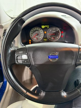 VOLVO V50 2.0D 136CV MANUAL 5PT 5PZ AÑO 2006