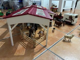 Granja Schleich con animales y vehículos