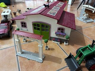 Granja Schleich con animales y vehículos