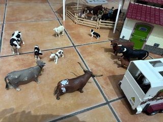 Granja Schleich con animales y vehículos