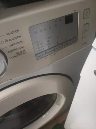 Lavadora Samsung 8kg,1200 revoluciónes.