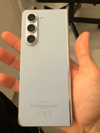 Samsung Galaxy Z Fold 5