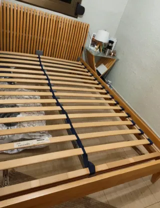 Cama de matrimonio IKEA de madera + somier Sultan