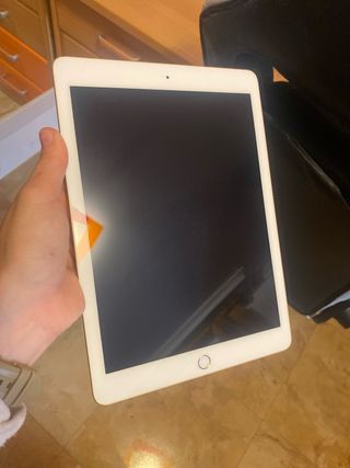 Apple iPad  6 generación.Dorado. Impecable.