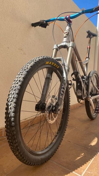 Bicicleta MTB KHE XT Doble Suspensión