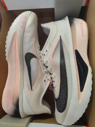 Nike Zoom Fly 6 Talla 43 Beige/Rosa