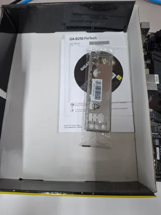 Kit Motherboard Gigabyte GA-B250-FinTech LGA 1151