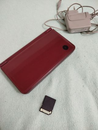 Nintendo DSi XL + juegos a elegir