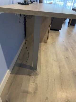 Escritorio madera y metal