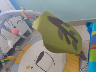 Gimnasio Bebé con Manta y Juguetes.