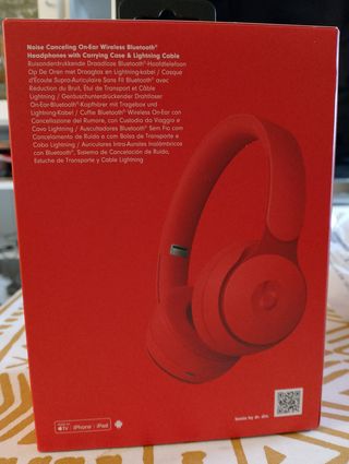 Beats Solo Pro ANC Rojo
