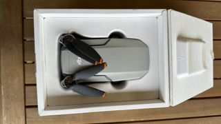 Drone DJI Mini 2 + radiocomando