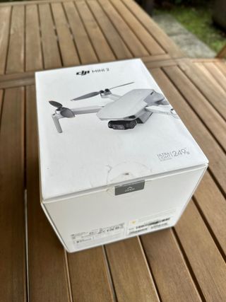 Drone DJI Mini 2 + radiocomando
