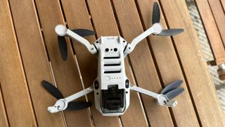 Drone DJI Mini 2 + radiocomando