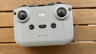 Drone DJI Mini 2 + radiocomando