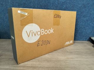 Portátil Asus VivoBook E203N 11.6" N3350 2GB/32GB