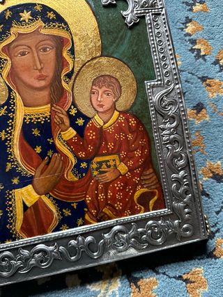 Icono antiguo de estaño hecho a mano