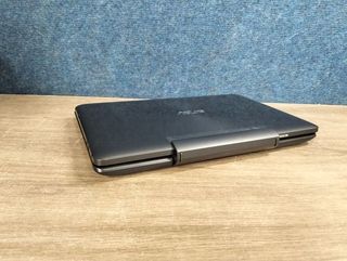 Portátil 2 en 1 Asus Transformer Book T100TAF 10.1