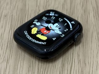 Apple Watch Series 7 GPS 45mm -- OFERTA