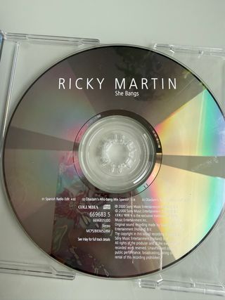 CD Ricky Martin - She Bangs