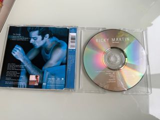 CD Ricky Martin - She Bangs