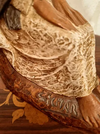 Figura decorativa Silmar mujer sentada