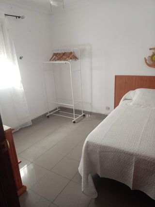 Piso enfrente de la playa con balcón en Barbate