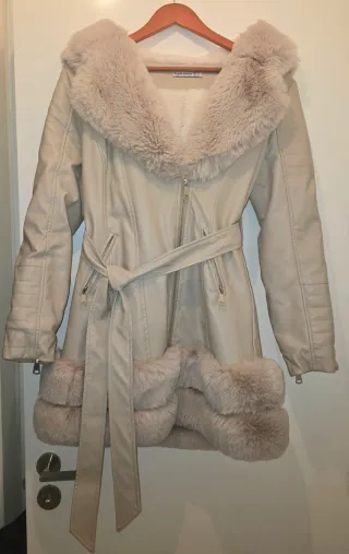 Abrigo piel y pelo beige