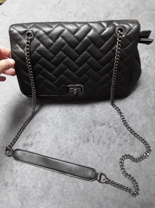Bolso Misako negro acolchado