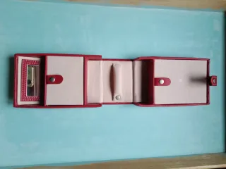 Joyero imitación piel rojo