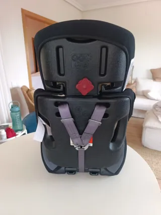 Sillita de coche Piku mod.538 negra