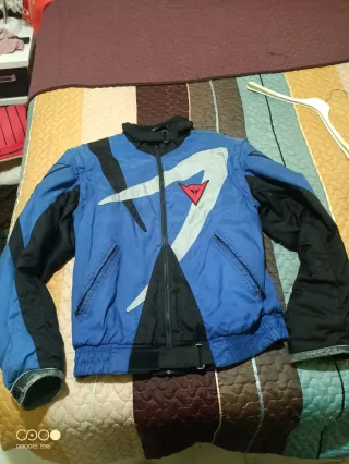 Cazadora Dainese Azul y Negra