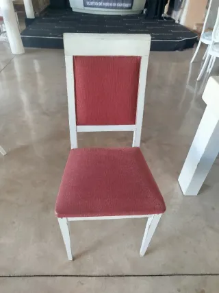 Sillas de mimbre blancas estilo vintage