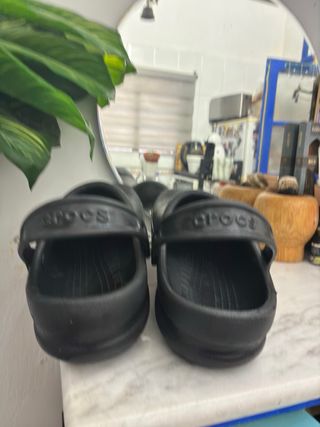 Crocs Negros Talla 42 /43