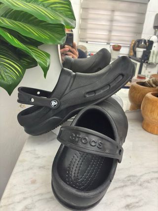 Crocs Negros Talla 42 /43