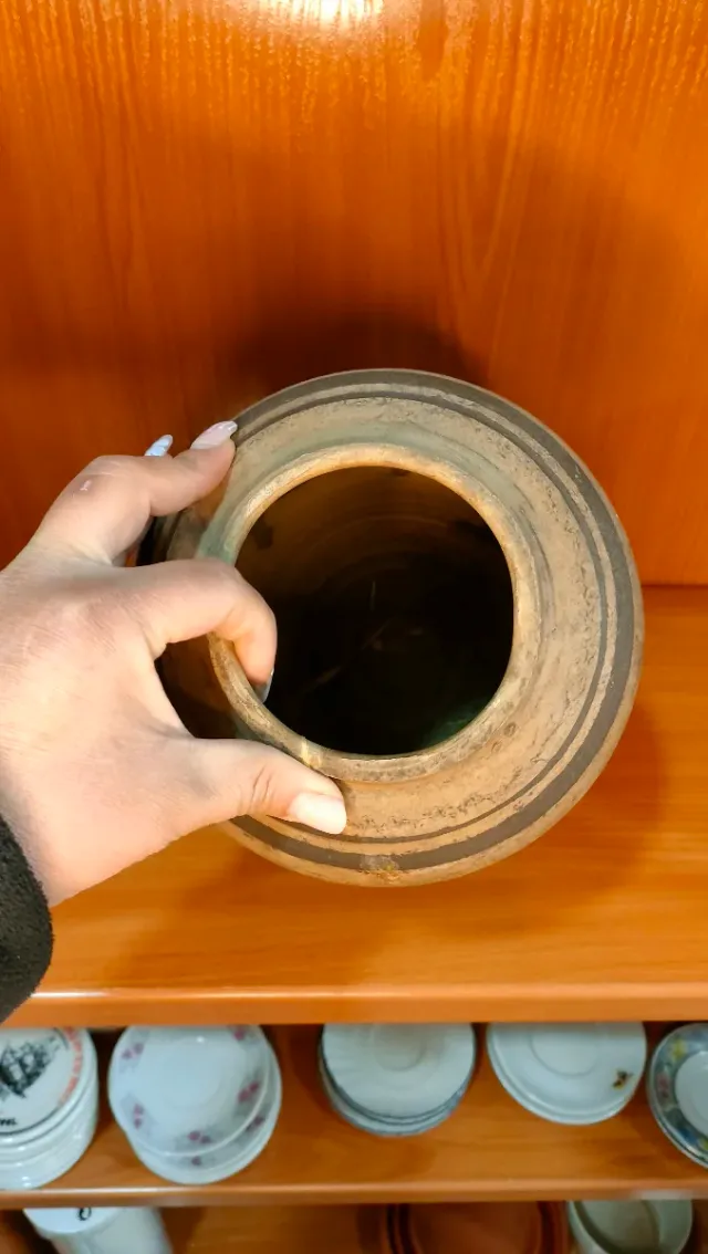 Vaso di ceramica decorativo 640513971