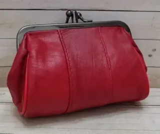 OFERTA. MONEDERO ROJO VINTAGE PIEL UBRIQUE
