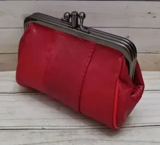 OFERTA. MONEDERO ROJO VINTAGE PIEL UBRIQUE