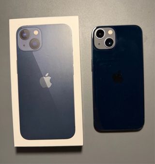 iPhone 13 (protector cristal y 3 fundas de regalo)