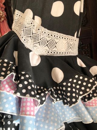 Traje Flamenca Talla 40-42 Negro Lunares