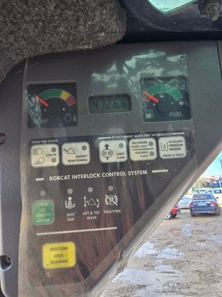 MC6 Mini cargadora Bobcat S130