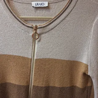Suéter Liu Jo con cremallera y rayas