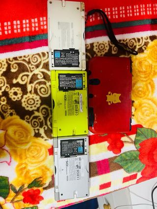 Nintendo DS Lite + 3 juegos y la roja pantalla rot