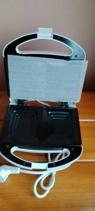 Sandwichera Taurus SM2